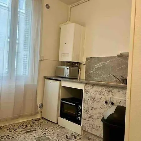 F2 Cosy 200 Metre Du Tramway. Apartment *